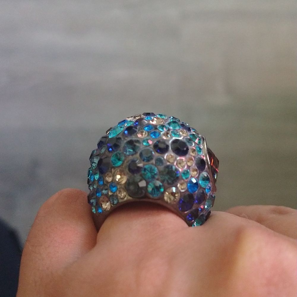 Blue Crystal Dome Cocktail Ring - Picture 5 of 7